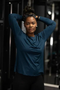 Active loose fit long sleeve -*Careless Hot