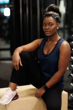 Active top -*Careless Hot