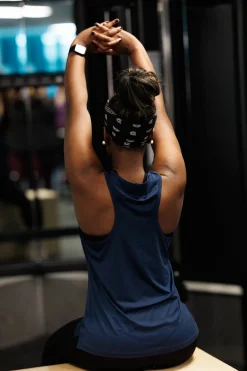 Active top -*Careless Hot