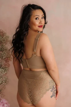 Ada Flower High Waist -*Careless Clearance