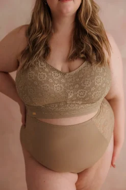 Aline Flower Bra Big Cup -*Careless Fashion