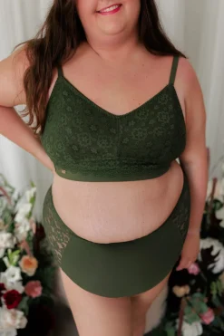 Aline Flower Small Cup BH -*Careless Online