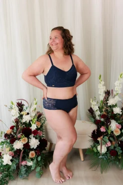 Aline Flower Small Cup BH - Mørk blå*Careless New