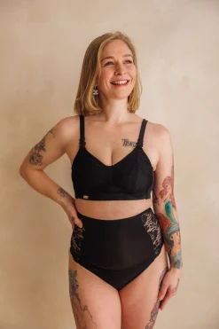 Alma Amme-BH Small Cup - Black Onyx*Careless Online