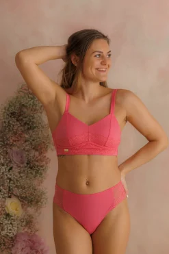 Amalie String -*Careless Online