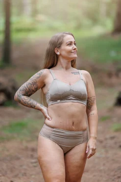 Amalie String -*Careless Discount