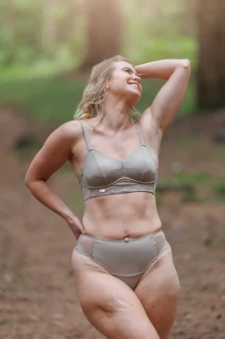 Amanda Basic Bra Small Cup -*Careless Fashion