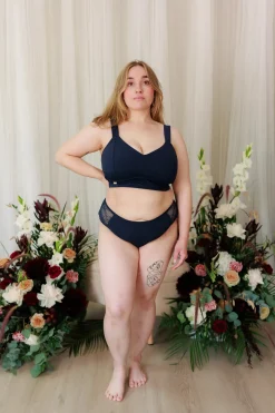 Amanda Big Cup BH - Mørk blå*Careless Hot