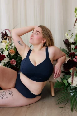 Amanda Big Cup BH - Mørk blå*Careless Hot