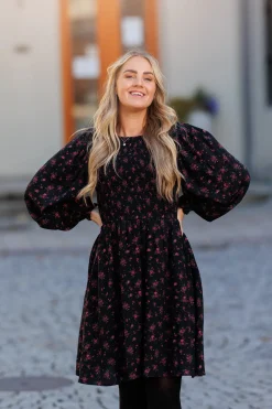 Anna kjole -*Careless Online