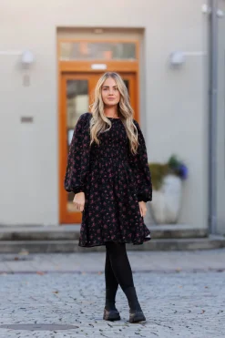 Anna kjole -*Careless Online