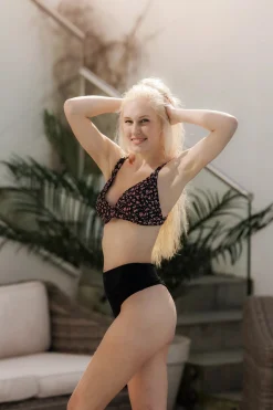 Bali bikinitopp - Svart - Dalia*Careless Fashion