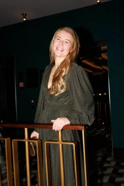 Belle Glitterkjole -*Careless Online