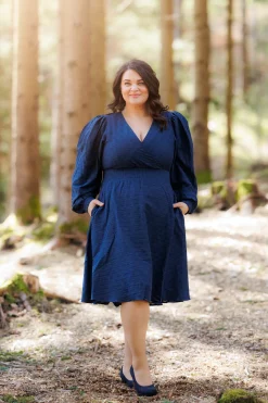 Belle Kjole - Marineblå*Careless Discount