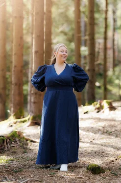 Belle Maxikjole - Marineblå*Careless Clearance