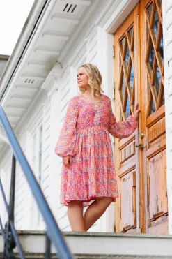 Bianca kjole -*Careless Outlet