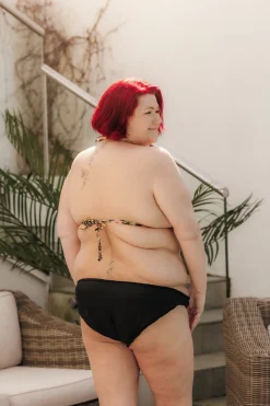 Cuba Ruffles bikinitopp - Svart - Flowerpower*Careless Hot