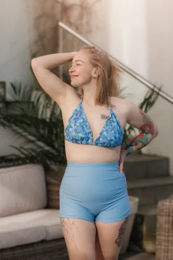 Cuba Ruffles bikinitopp - Lyseblå - Buttercups*Careless Fashion