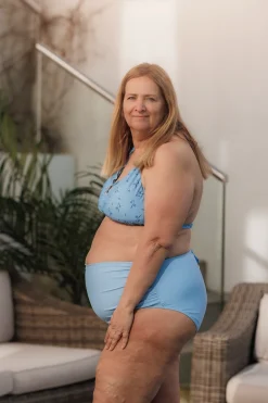 Cuba Ruffles bikinitopp - Lyseblå - Lilly*Careless Online