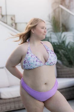 Cuba Ruffles bikinitopp - Lilla - Flowerpower*Careless Online