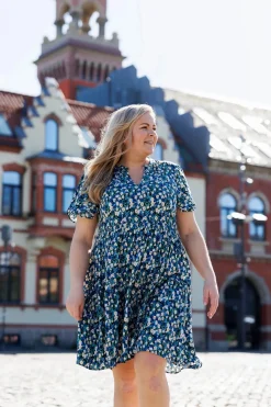 Iselin kjole -*Careless Hot