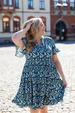 Iselin kjole -*Careless Hot