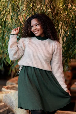 Leah Genser -*Careless Online