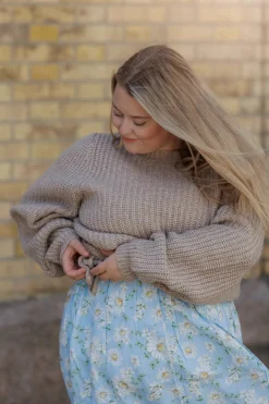 Leah Genser -*Careless Online