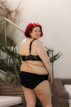 Mid Waist bikinitruse - Svart*Careless Best