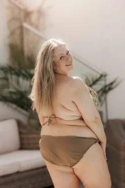 Ruffles Bikinitruse -*Careless Clearance